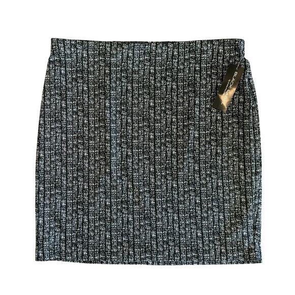 Evan Picone Dresses & Skirts - NWT Evan Picone Black Label Pencil Skirt Black White Print Women’s Size XL NEW